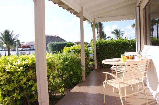 Royal Flamingo Villas Hillsboro Beach Buitenkant foto